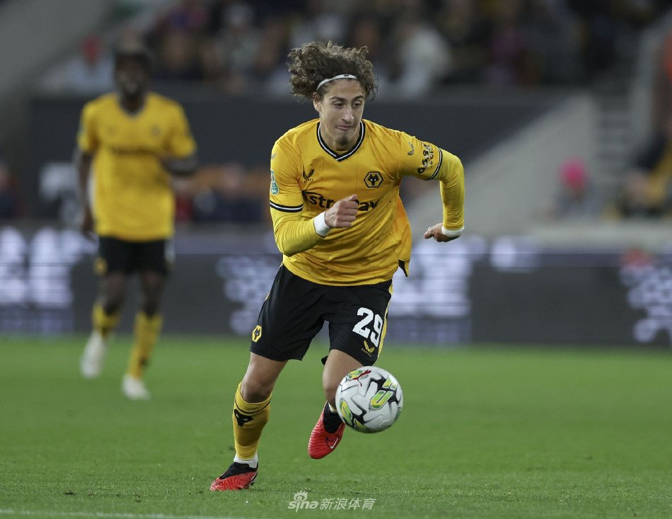 育总监们进 育总监们进