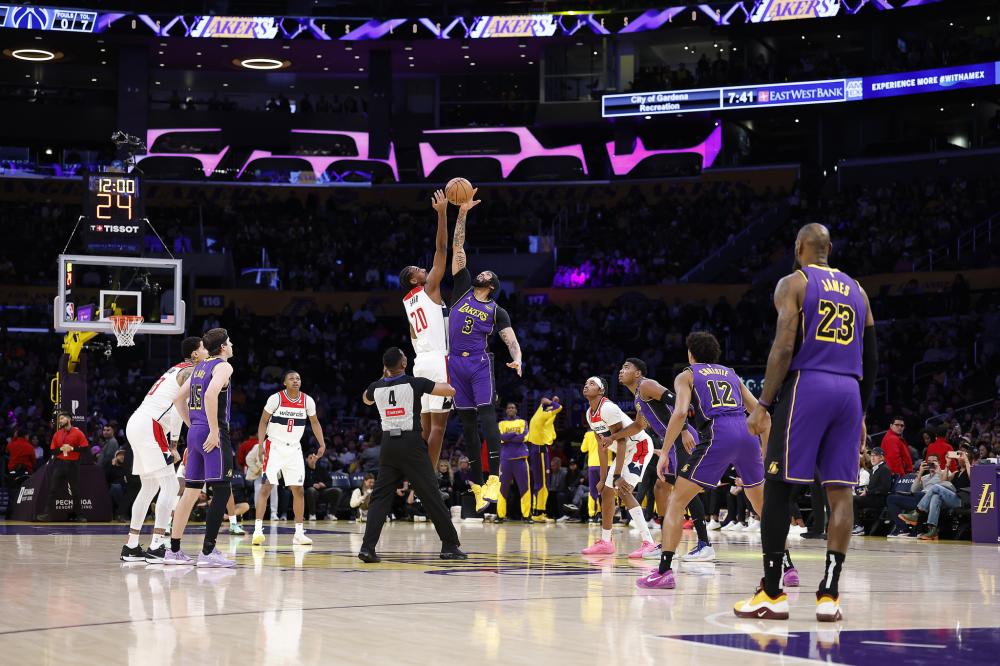 纳队更具威 纳队更具威