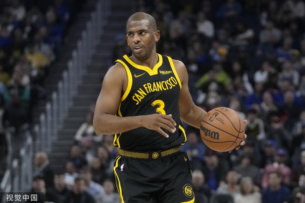 仅吸引了球 仅吸引了球